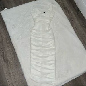 Cute white cocktail dress ♡︎